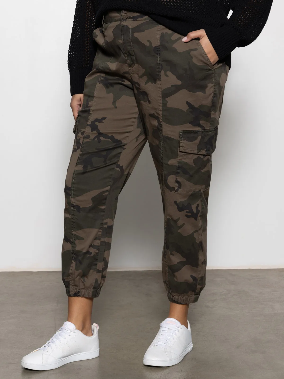 Rebel Standard Rise Pant Hiker Camo Extended Sizing DoubleLayeredFabric Elastic Free Cuffs