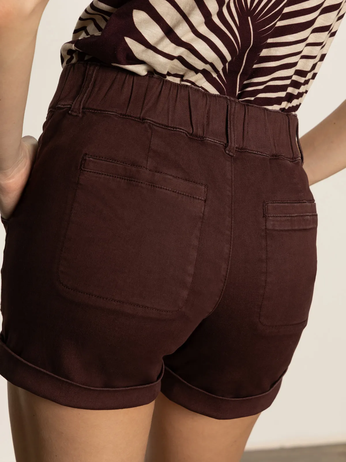 NonSlipGrip City Vibe Versatile Layer Renegade Short Mesa