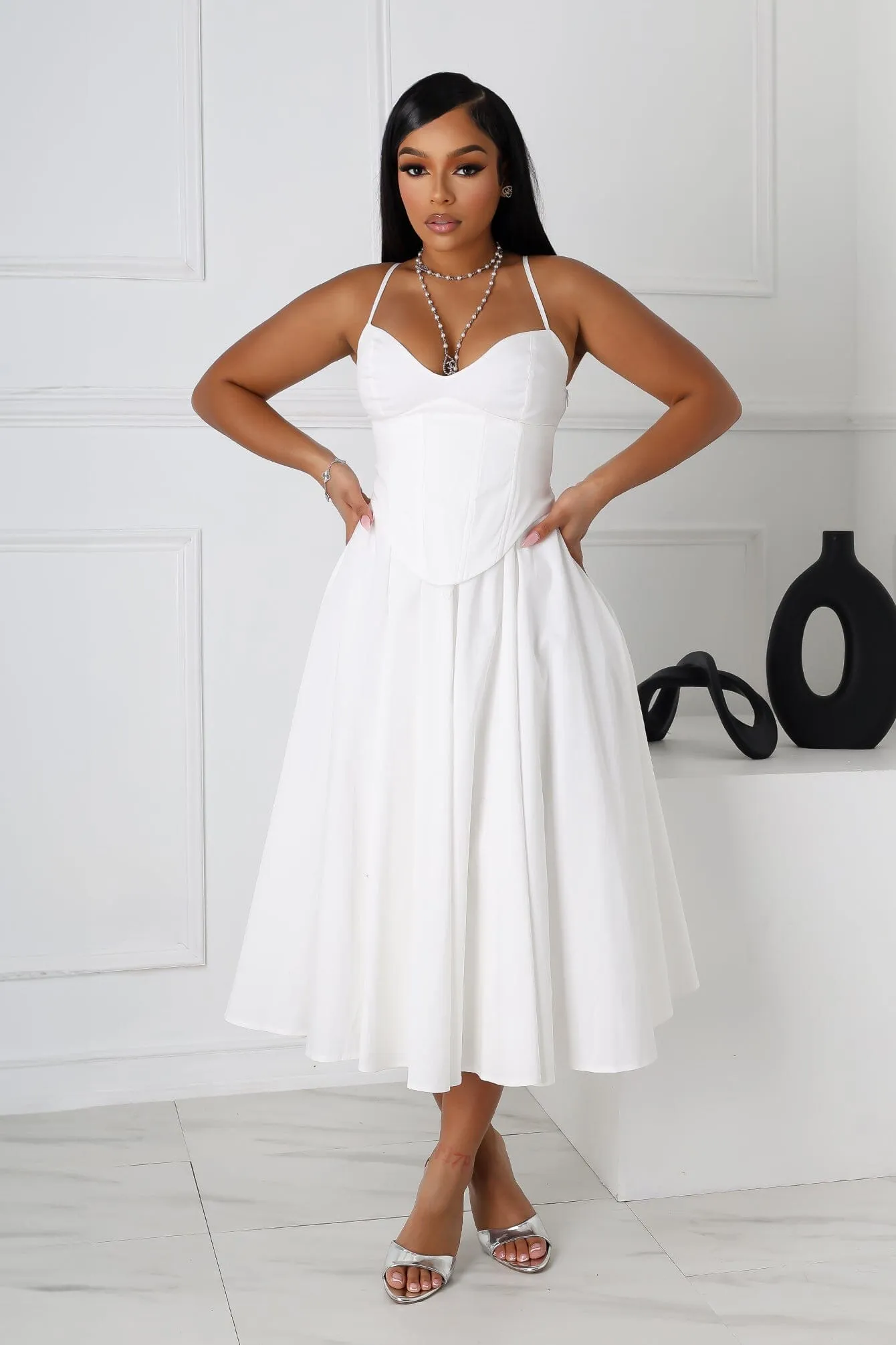 Anytime Fit Lounge Ready Voluminous Poplin Corset Midi Dress
