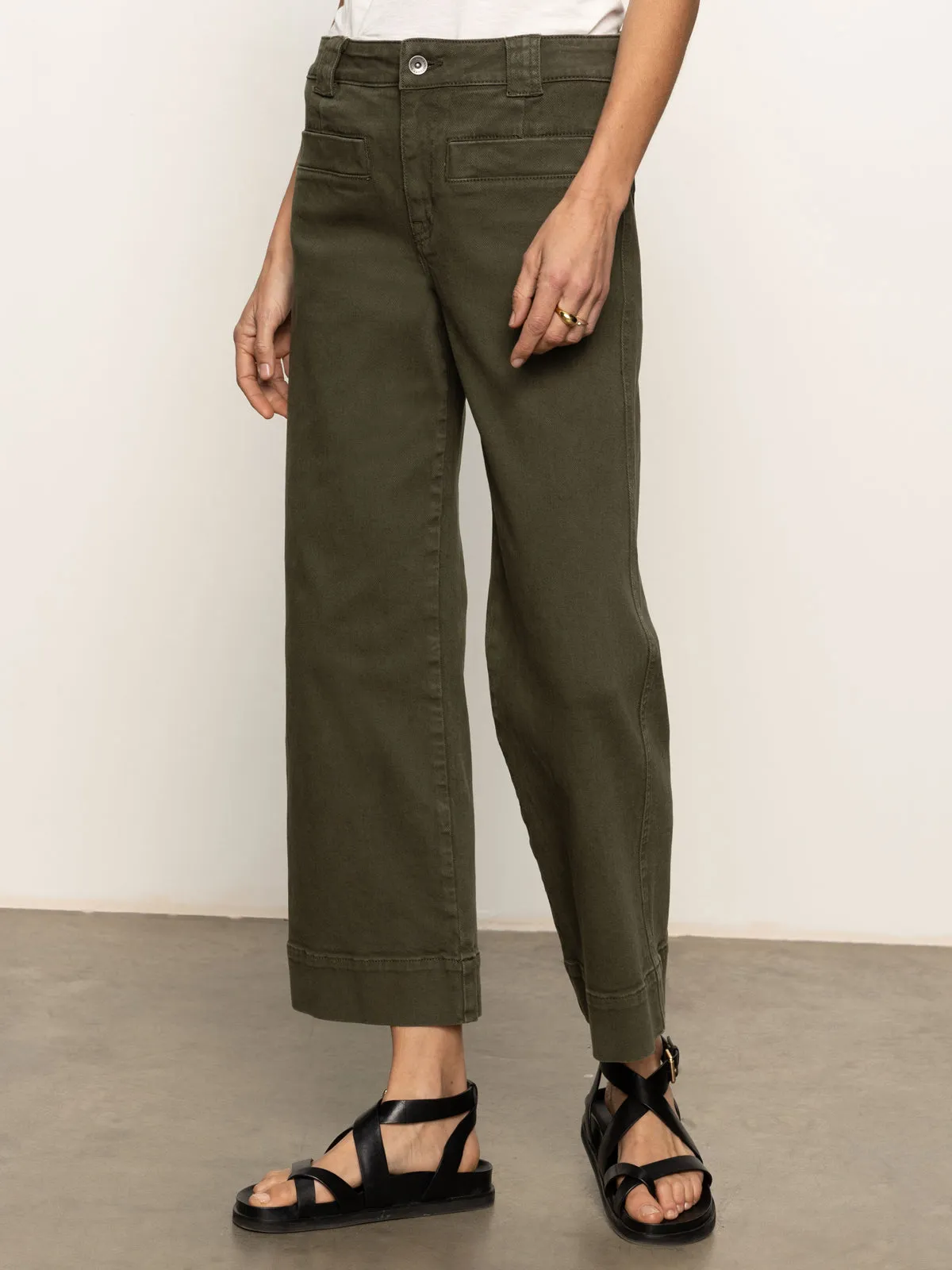 Low Profile Fasteners Voyage Standard High Rise Crop Pant Kalamata