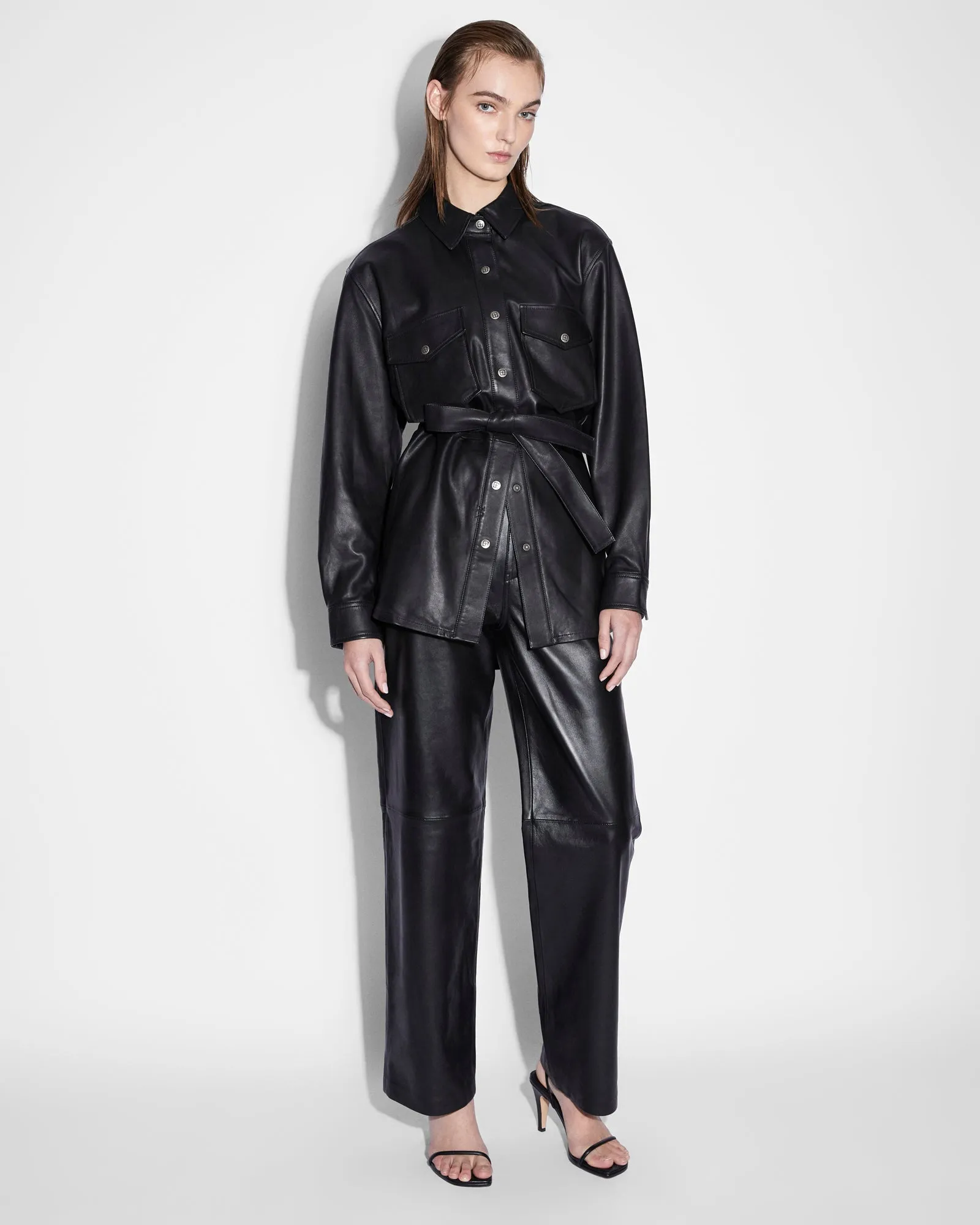 VOYAGER SHACKET BLACK LEATHER Sport Fit Street Edge