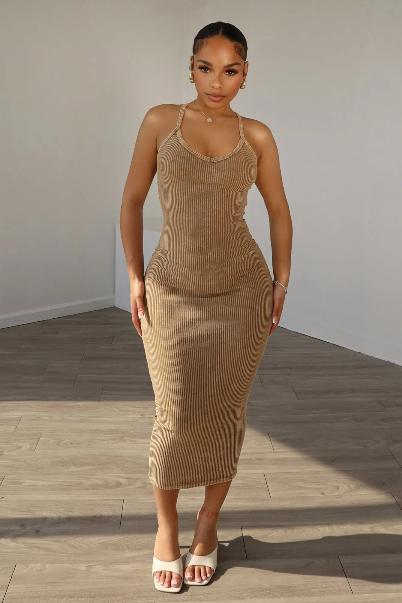 Tear-resistant Puff-Sleeve Wait For It Mineral Washed Midi Dress