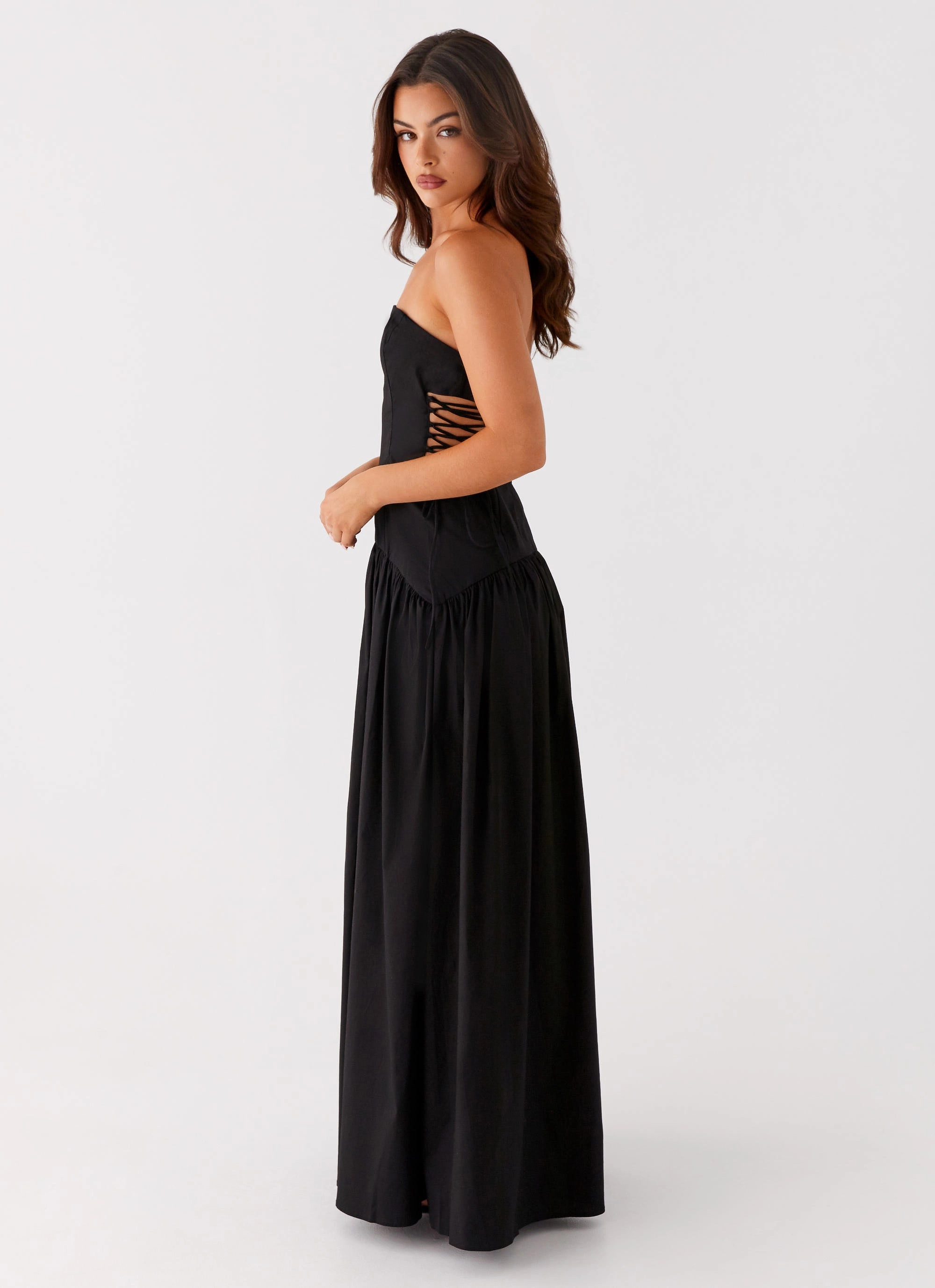 Limited-Edition Street-Style Conagh Maxi Dress - Black