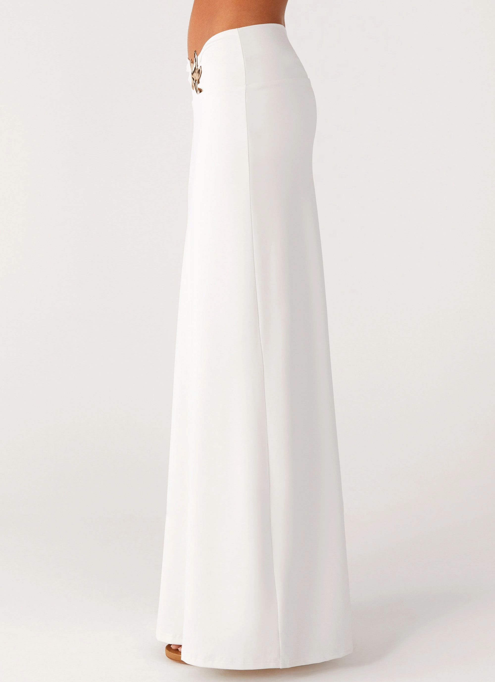 Shoreline Glow Maxi Skirt - Off White Simple Fit