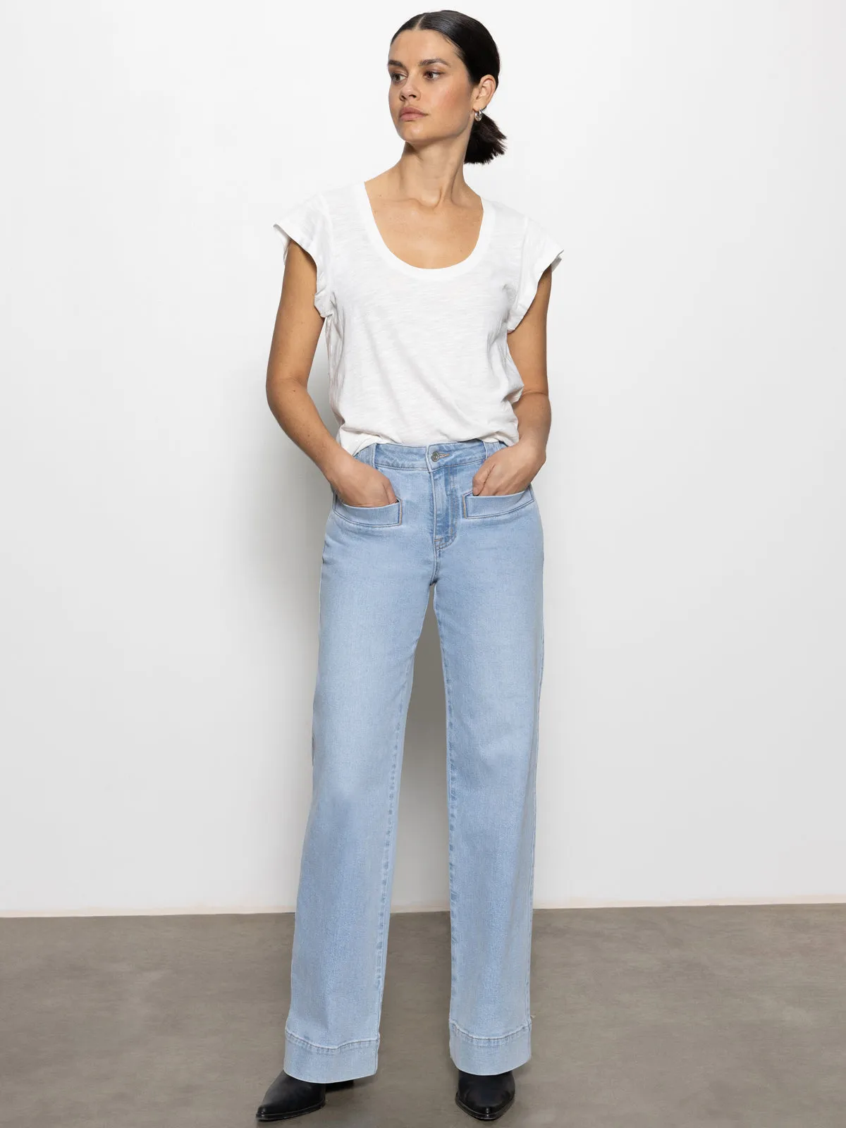 Adjustable Shoulder Straps VentilatedBack West Side Tee White