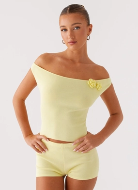 Elastic Edge Binding preshrunk Aliah Knit Top - Yellow