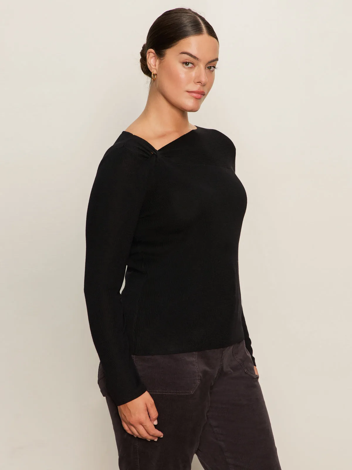 Comfortable Design Linen Blend Fabric Long Sleeve Shoulder Twist Top Black Extended Sizing