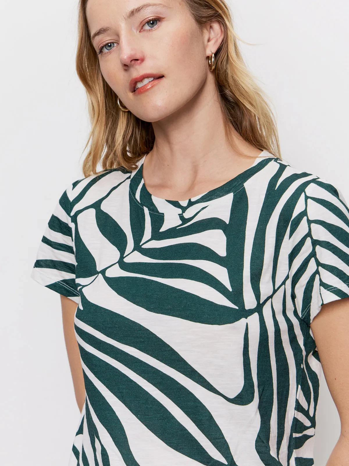 Non Restrictive Cut The Perfect Tee Green Oasis