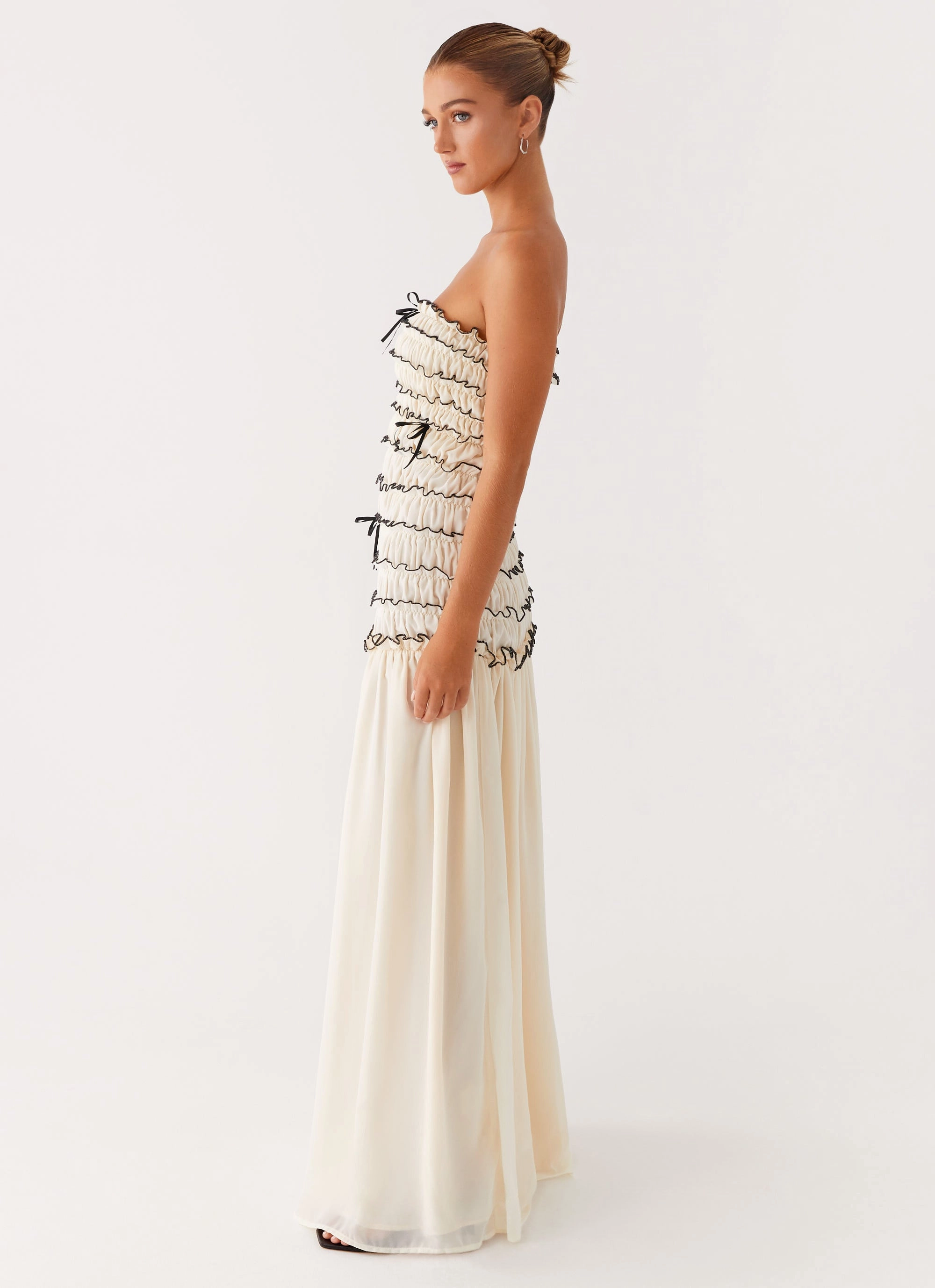 Balanced Tones Flattering and Effortless Zariah Maxi Dress - Ivory